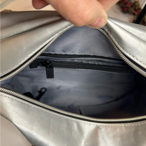 IHKWIP The City Crossbody Satchel Silver - Picture 9 of 11